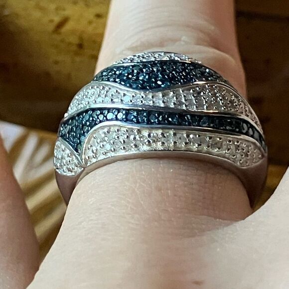 Natural Blue Diamond White Diamond Sterling Silver Ring Size 6 - Picture 2 of 9